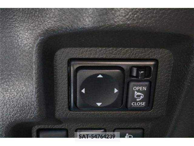Nissan CUBE 2013-05 201407-9