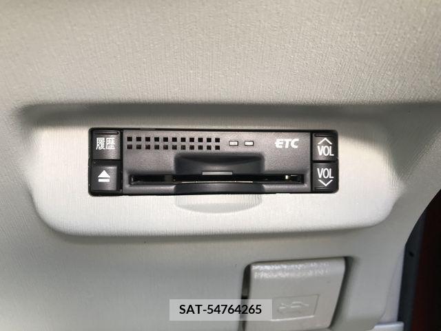 Toyota PRIUS 2011-07 241232-18