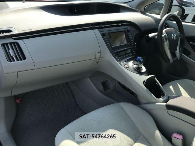 Toyota PRIUS 2011-07 241232-19