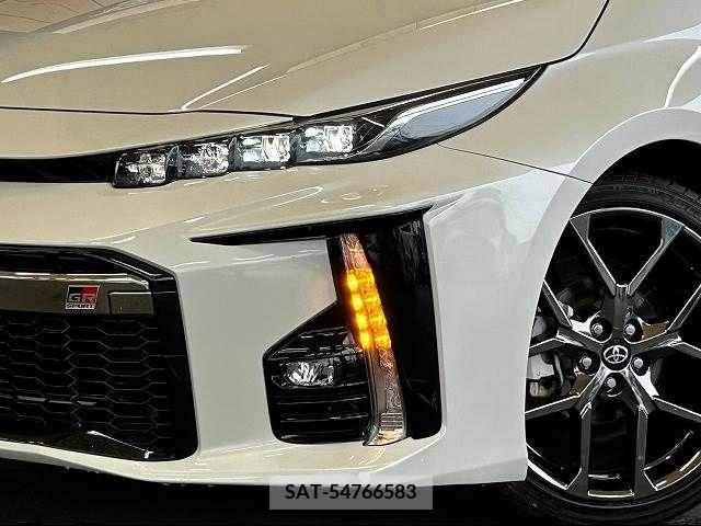 Toyota PRIUS PHV 2019-04 221472-9
