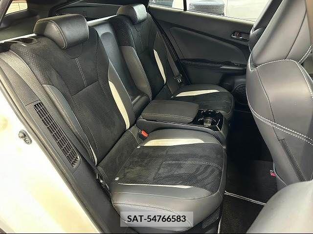 Toyota PRIUS PHV 2019-04 221472-8