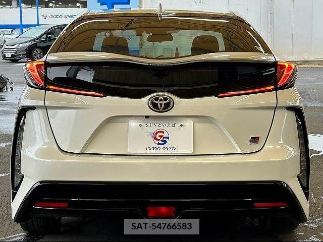 Toyota PRIUS PHV 2019-04 221472-18