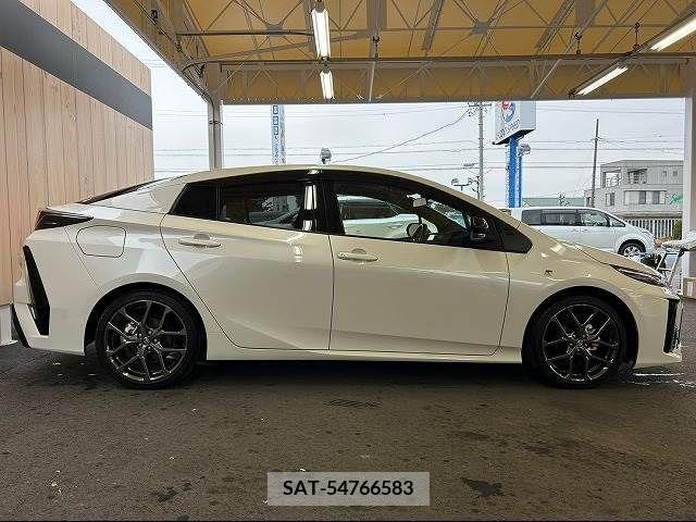 Toyota PRIUS PHV 2019-04 221472-17