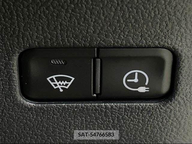 Toyota PRIUS PHV 2019-04 221472-15