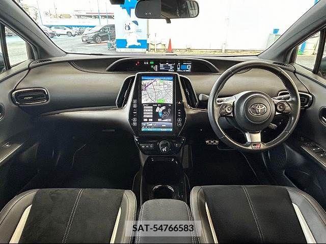 Toyota PRIUS PHV 2019-04 221472-1