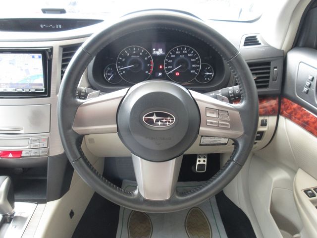 Subaru LEGACY 2010-09 2492-15