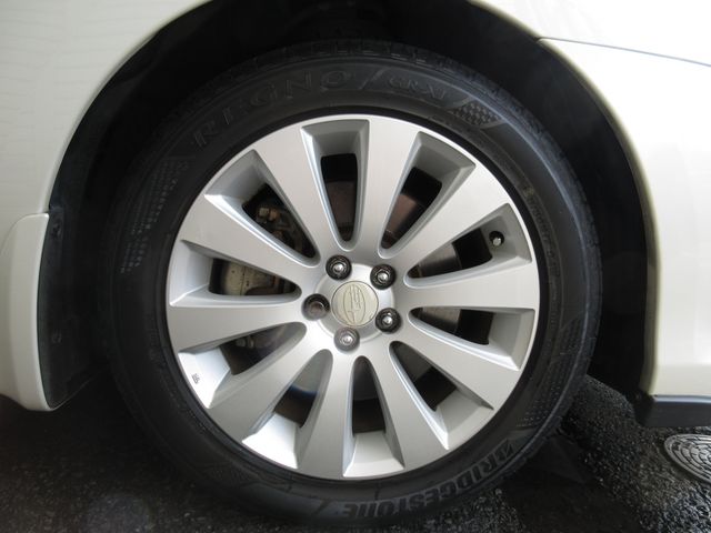 Subaru LEGACY 2010-09 2492-4