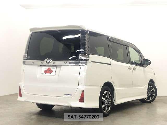 Toyota VOXY 2021-06 288879-2