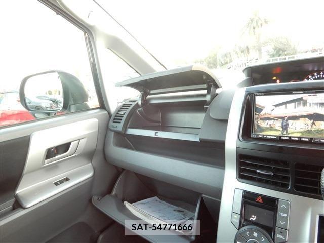 Toyota VOXY 2007-07 202122-13