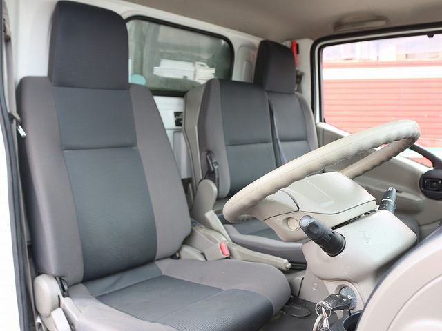 Nissan ATLAS 2014-01 186269-20