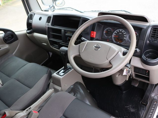 Nissan ATLAS 2014-01 186269-19