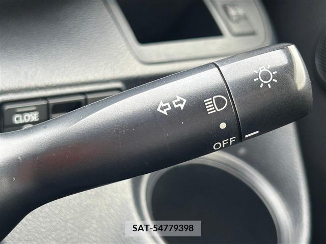 Toyota SIENTA 2020-01 298332-13