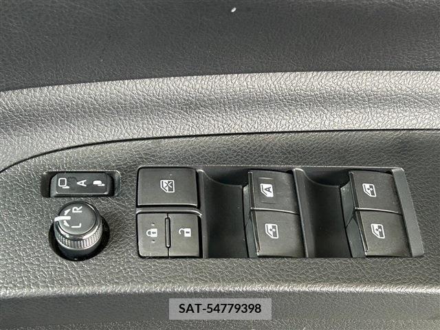 Toyota SIENTA 2020-01 298332-17