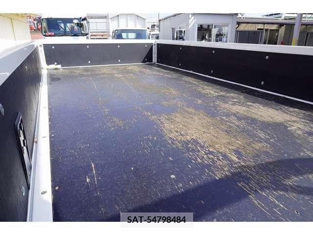 Mazda TITAN 2023-08 287681-17
