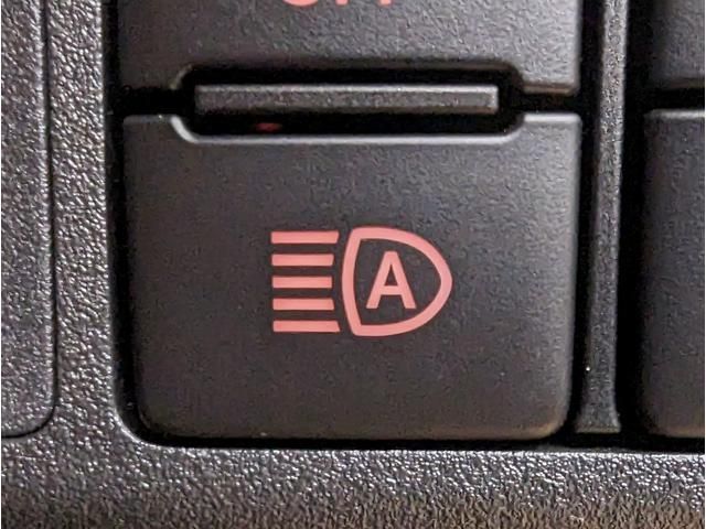 Toyota Pixis Mega 2021-01 195585-6