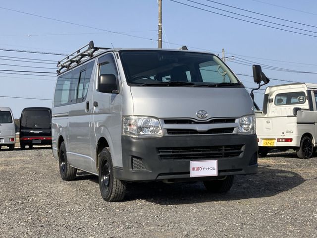 Toyota HIACE VAN 2010-12 1324-8