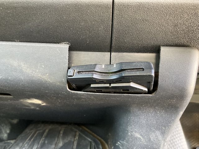 Toyota HIACE VAN 2010-12 1324-17