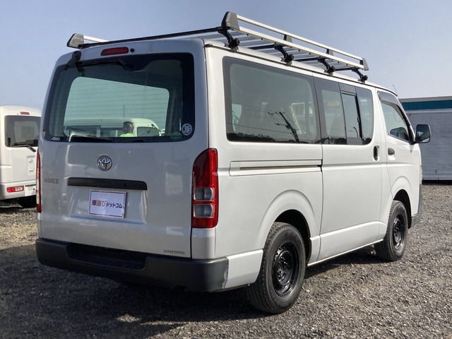 Toyota HIACE VAN 2010-12 1324-6