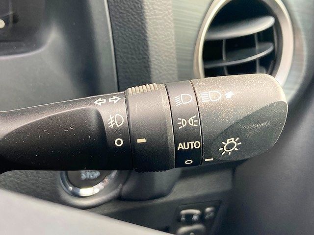 Toyota AURIS 2012-10 5707-23