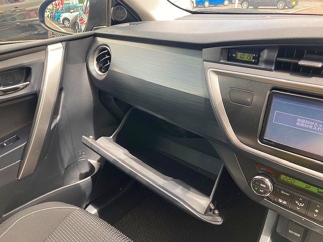 Toyota AURIS 2012-10 5707-24