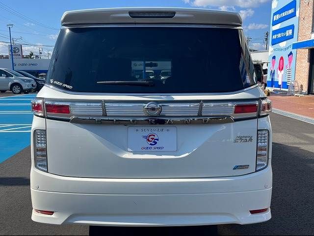 Nissan ELGRAND 2011-12 15777-13