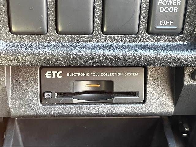 Nissan ELGRAND 2011-12 15777-7