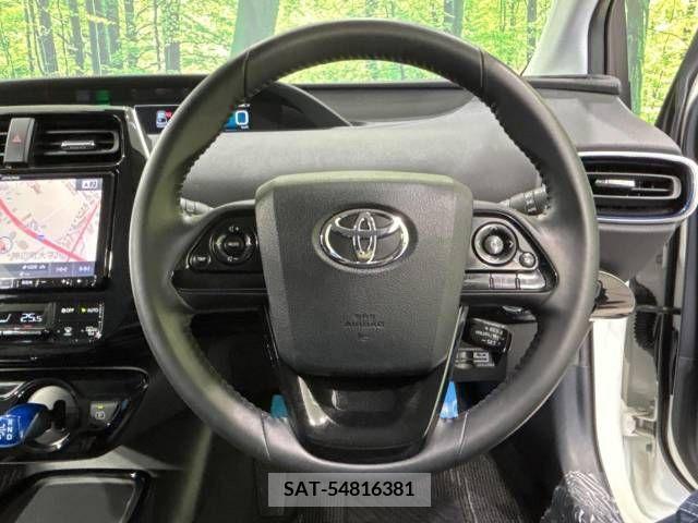 Toyota PRIUS 2019-07 322423-11