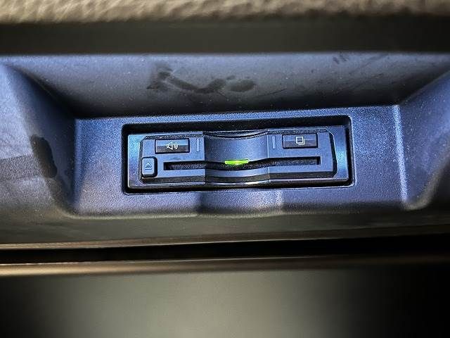 Toyota HARRIER 2018-02 22611-6