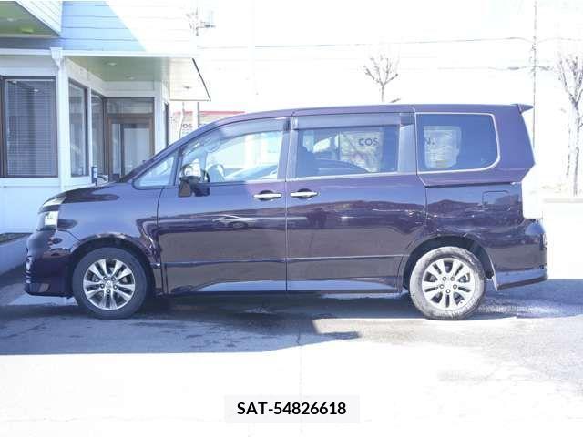 Toyota VOXY 2011-11 216622-7