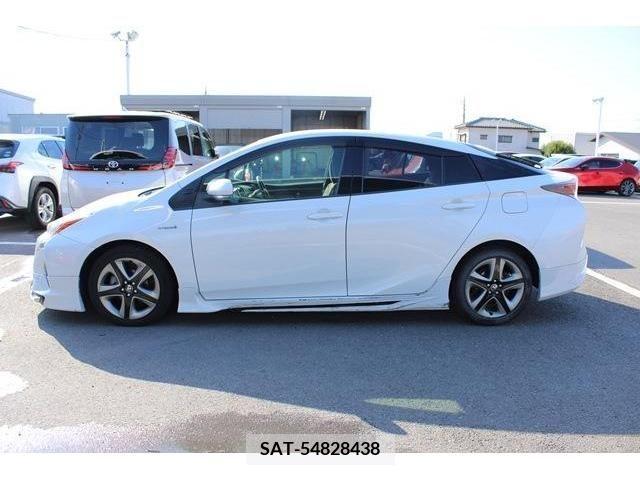 Toyota PRIUS 2016-04 228399-10