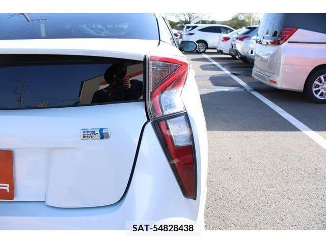 Toyota PRIUS 2016-04 228399-18