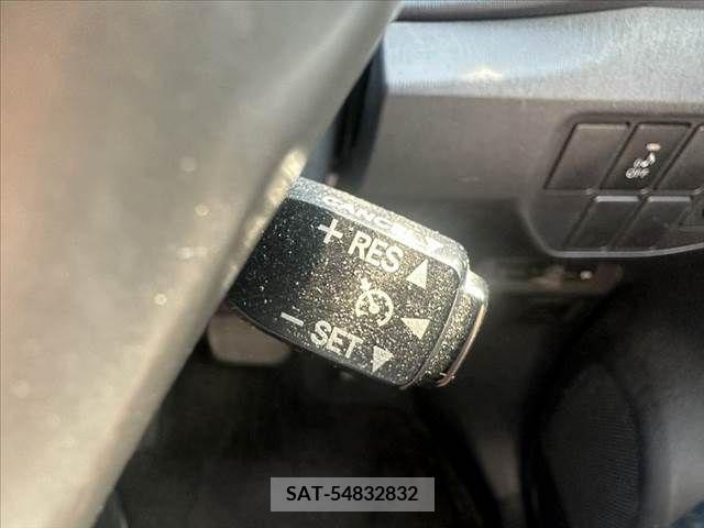 Toyota PRIUS 2013-02 377275-6