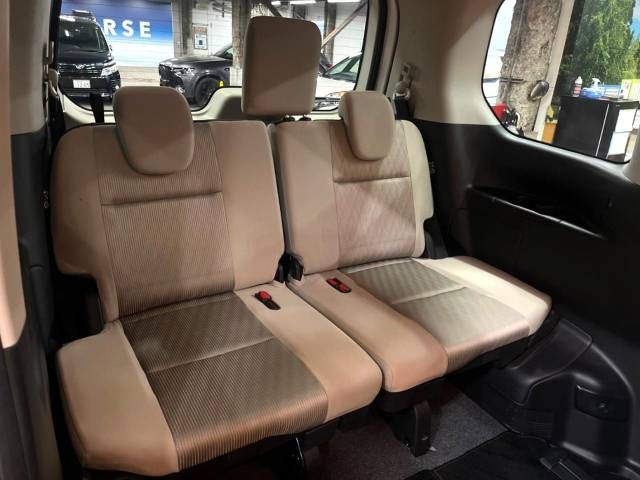 Nissan SERENA 2019-04 195946-10