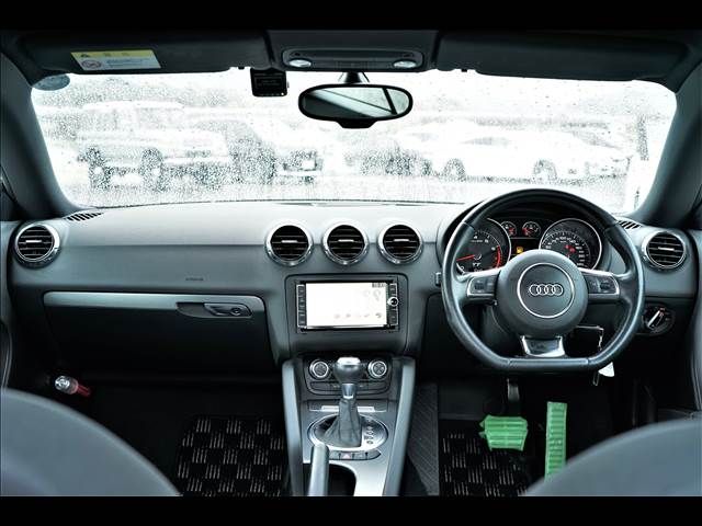 Audi TT 2015-03 8046-2