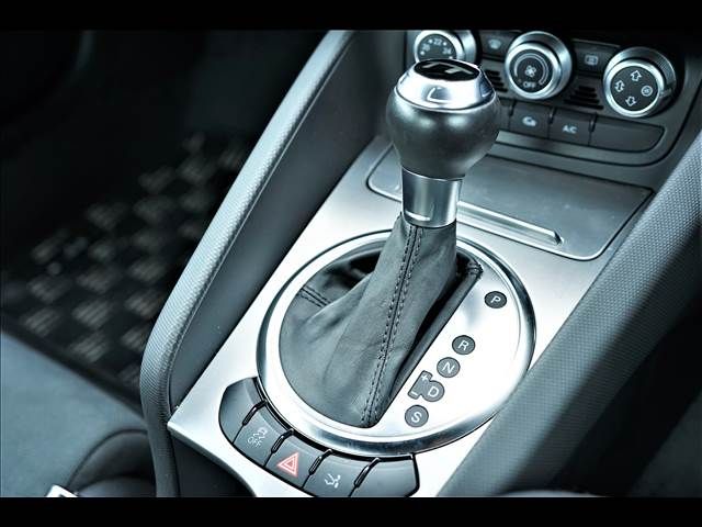 Audi TT 2015-03 8046-13