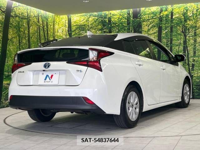 Toyota PRIUS 2021-11 366558-17