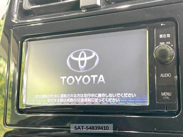Toyota PRIUS 2016-03 237926-2