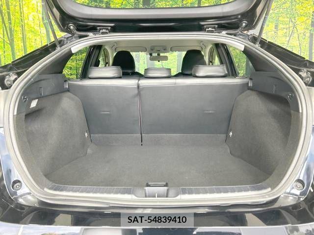 Toyota PRIUS 2016-03 237926-10
