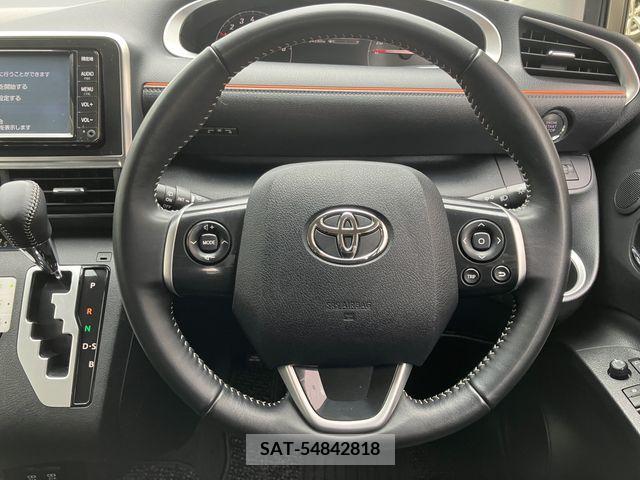 Toyota SIENTA 2020-11 330243-17