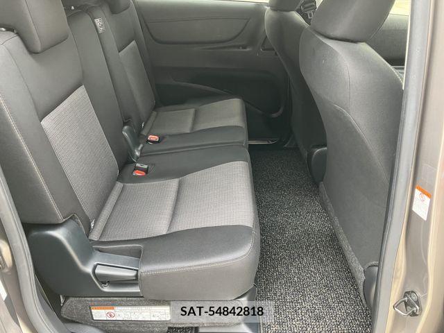 Toyota SIENTA 2020-11 330243-13