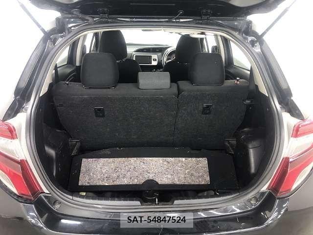 Toyota VITZ 2016-03 370160-5