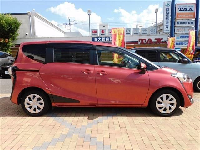 Toyota SIENTA 2017-11 7435-4