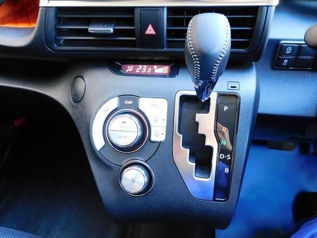 Toyota SIENTA 2017-11 7435-21