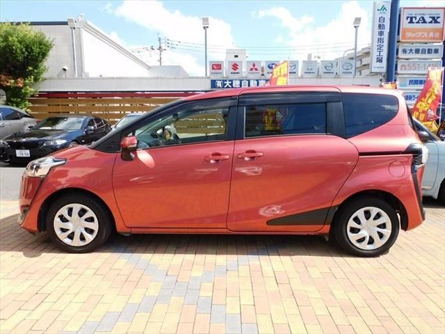 Toyota SIENTA 2017-11 7435-5