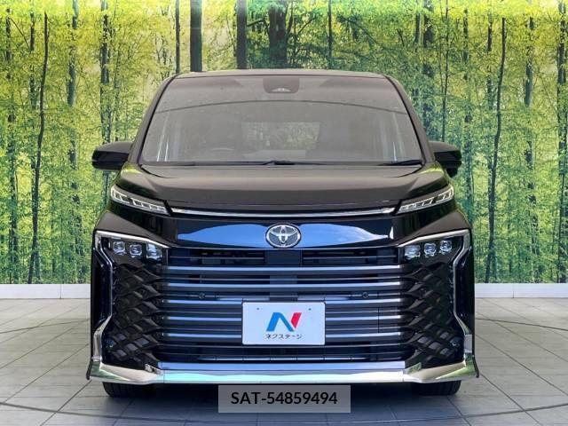 Toyota VOXY 2022-10 370369-14