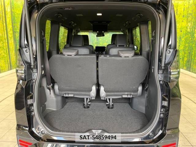 Toyota VOXY 2022-10 370369-10