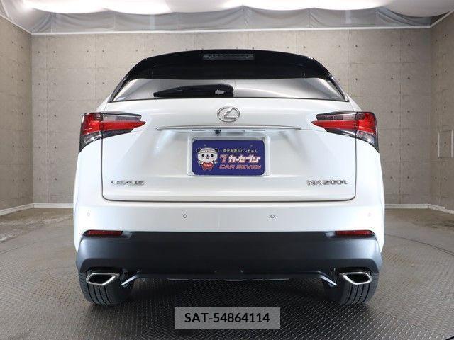 Lexus NX 2015-01 388299-23
