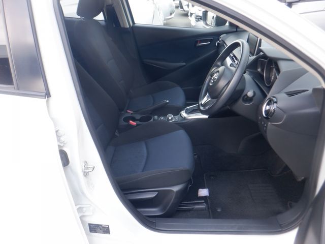 Mazda DEMIO 2016-09 9790-11