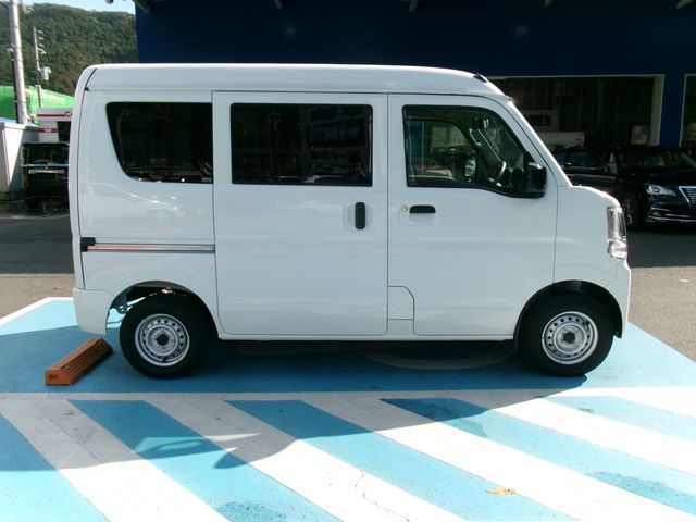Nissan CLIPPER 2022-11 196393-3