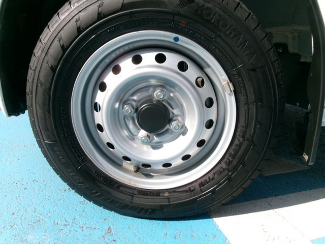 Nissan CLIPPER 2022-11 196393-8